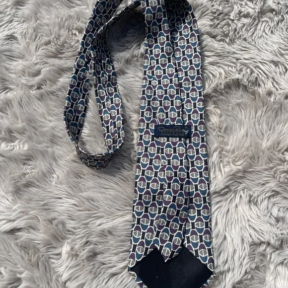 Oscar de la Renta Blue and Purple Patterned Tie - Picture 4 of 6
